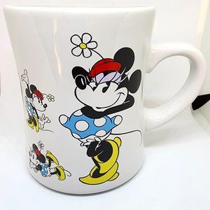 Vintage Disney Faces Poses of Minnie Mouse White RARE 16 oz Coffee Mug